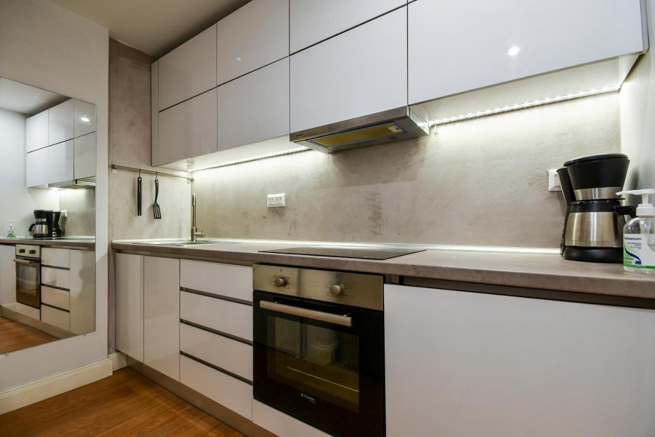#Skgh Αvra & Ariadni Suites - Whitetower Citycenter Thessaloníki Ngoại thất bức ảnh